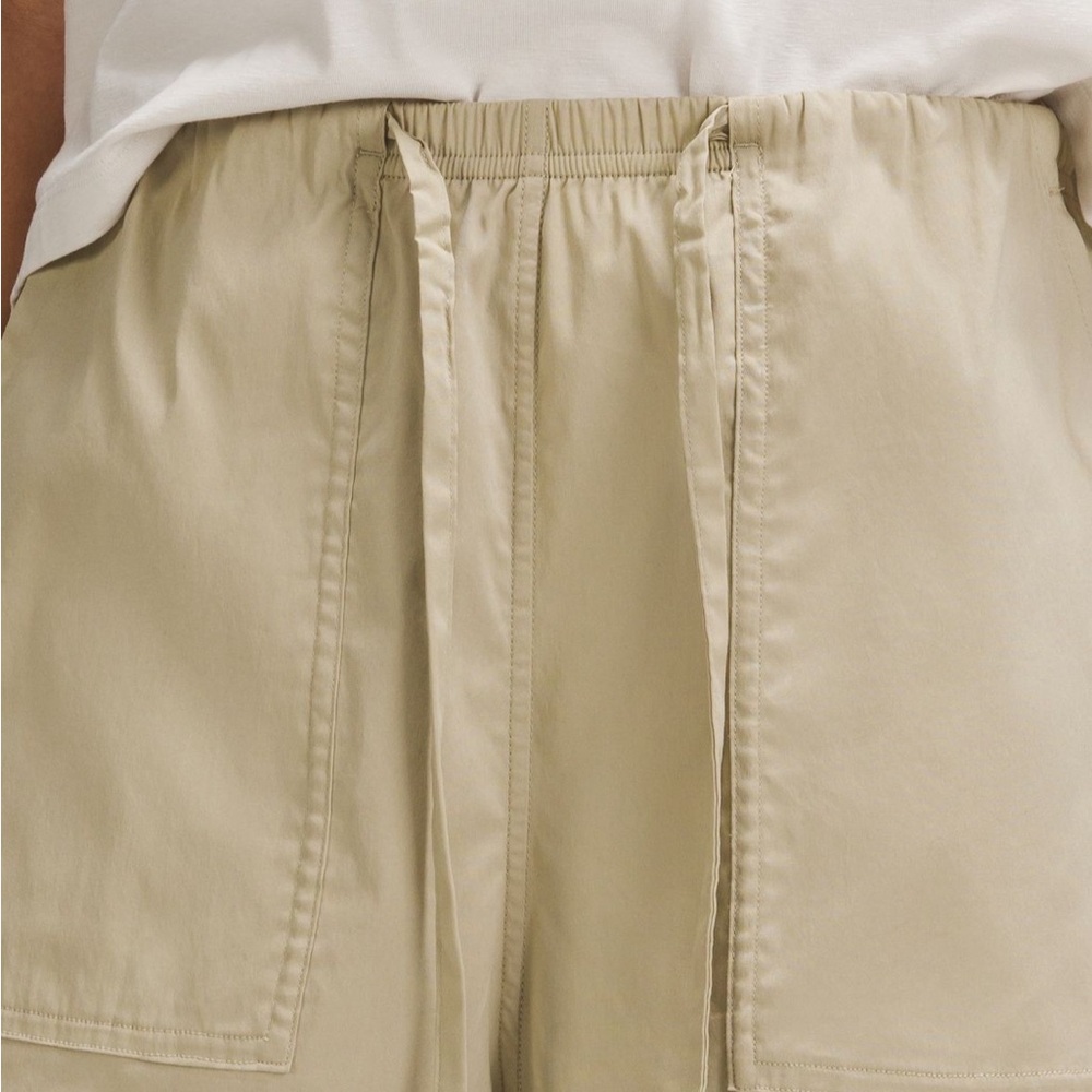 Cotton-Blend Poplin High-Rise Short 4” - Picture 5 of 11